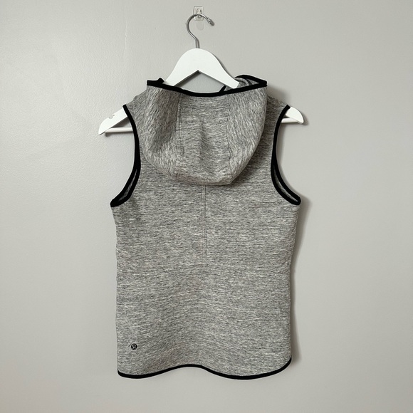 Lululemon Reversible Vest Size 6 - Picture 4 of 7
